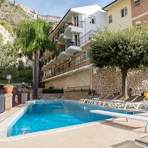 Corallo 4*, Taormina Italia