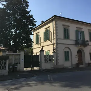 Nocleg ze śniadaniem Relais, Lukka
