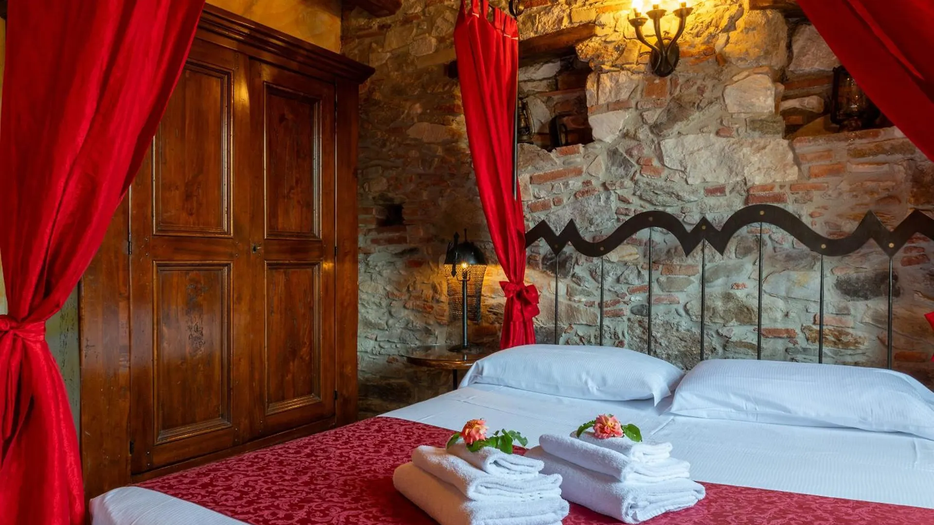 Couette-café Bed and Breakfast Castello Dei Templari à Lucques